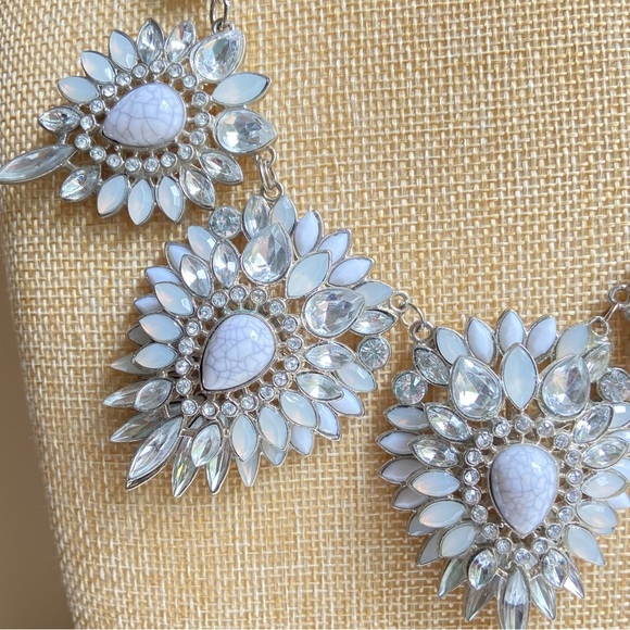 Chunky silvertone statement necklace with clear and gray rhinestone segments - Picture 3 of 9